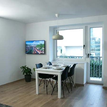 Black&white Apartment