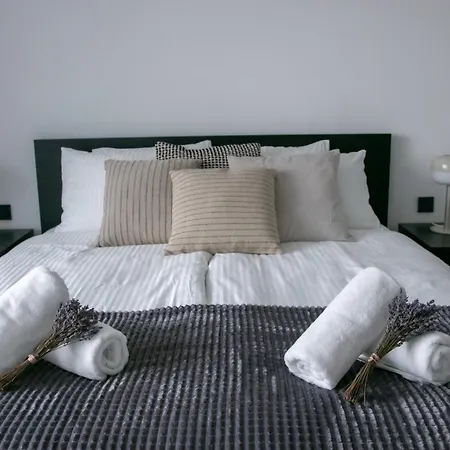 Apartment Black&white