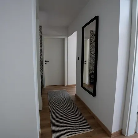 Black&white Apartment Ljubljana