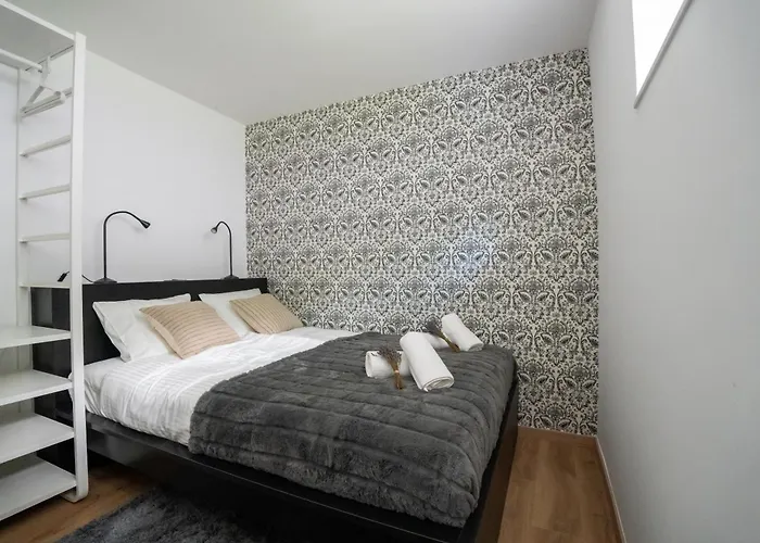 Black&white Apartment Ljubljana