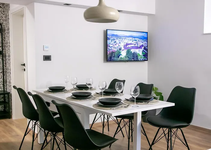 Apartament Black&white *